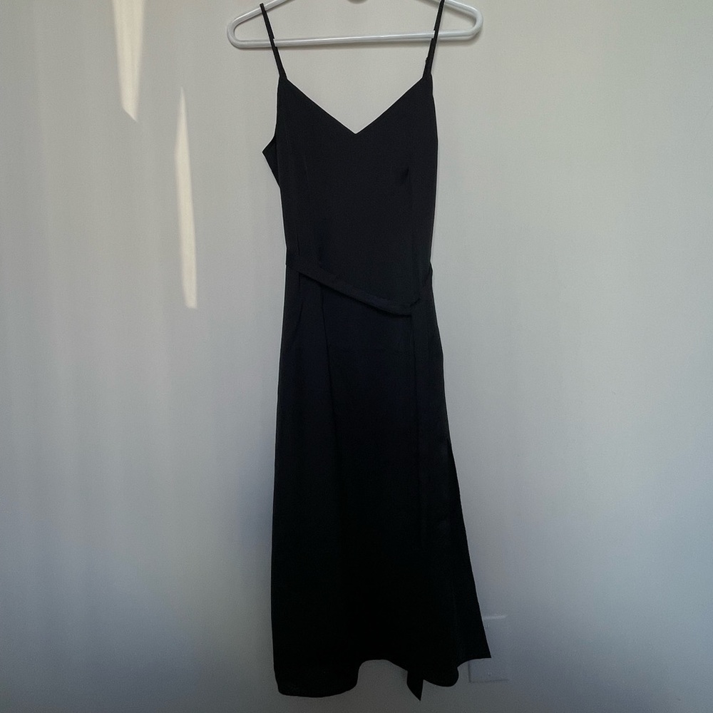 Abercrombie satin belted midi dress